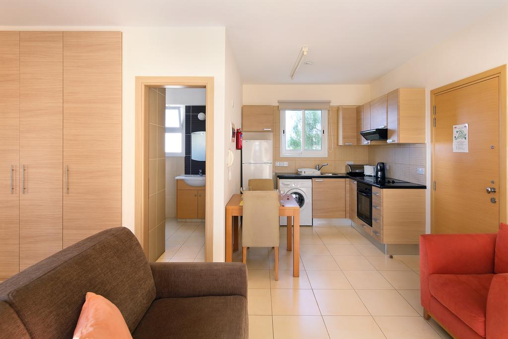 Adamou Gardens Apartment Paphos Exterior photo