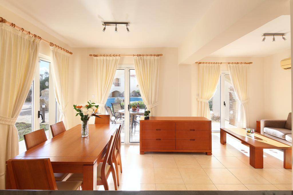 Adamou Gardens Apartment Paphos Exterior photo